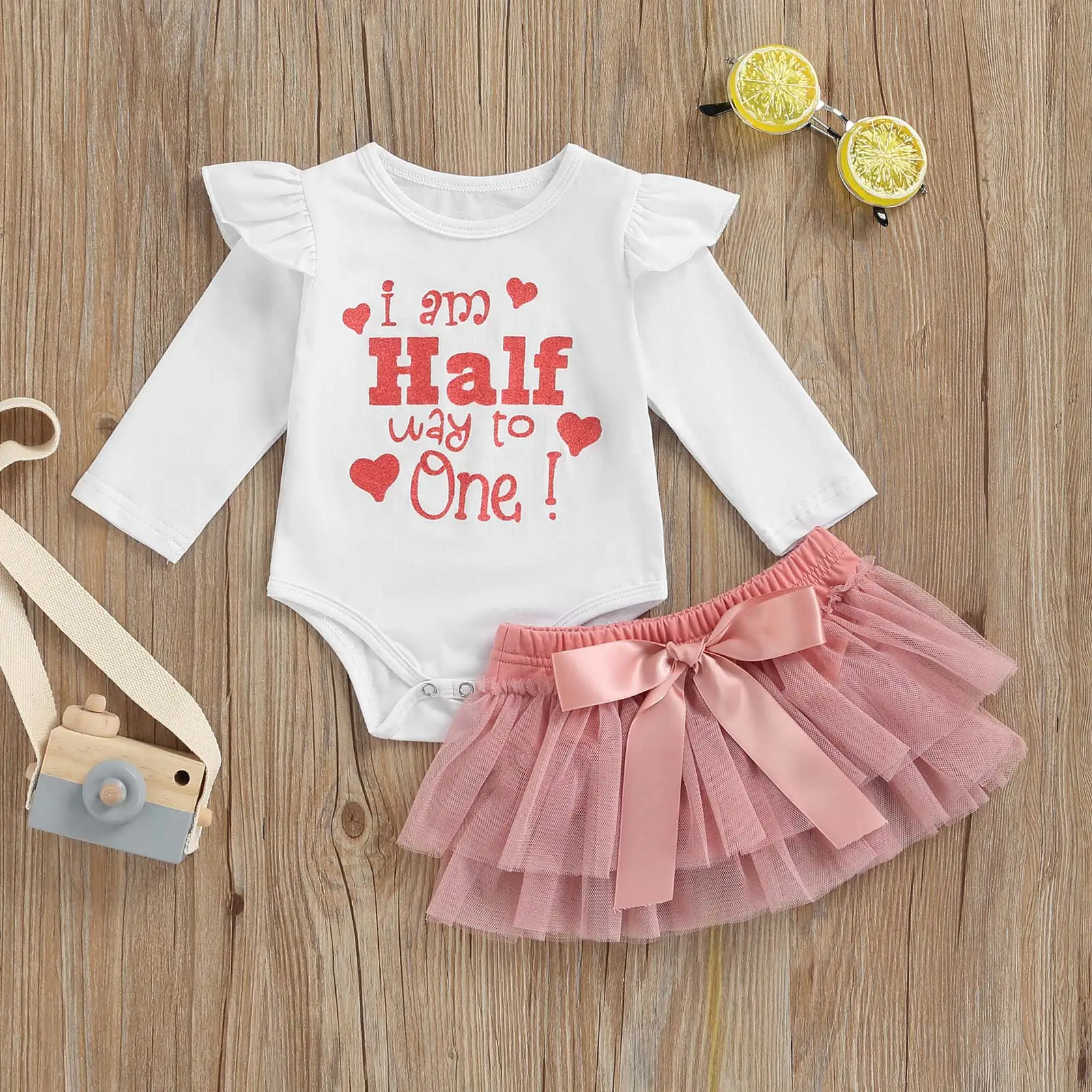 0-18 Months Baby Girl Romper Suit Letter Print Flying Sleeve Long Sleeve Round Neck Jumpsuit + Mesh Skirt Shorts Set 
0-18 Months Baby Girl Romper Suit Letter Print Flying Sleeve Long Sleeve Round Neck Jumpsuit + Mesh Skirt Shorts Set
