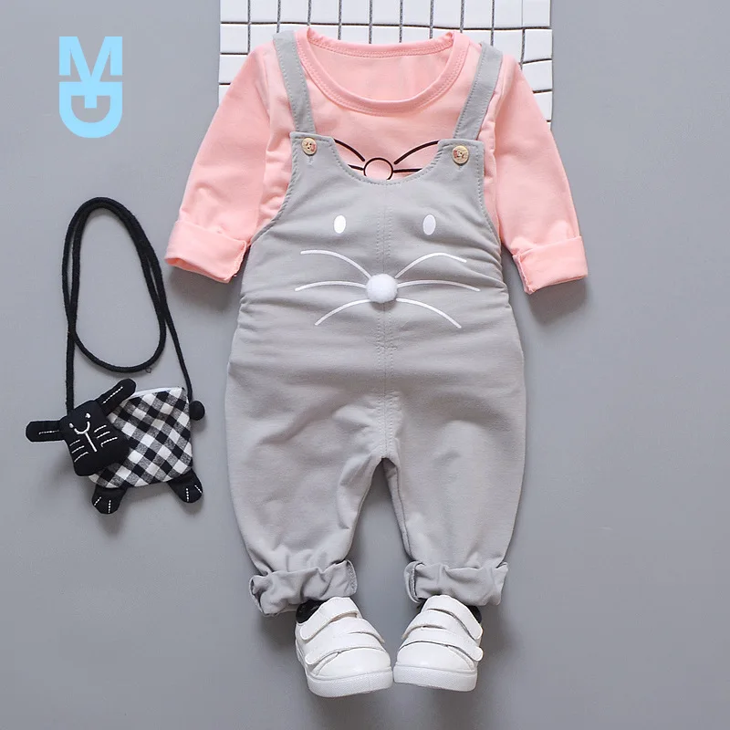 New Baby girl's clothes strap suit baby girl clothes cartoon print cotton casual t-shirt + bib baby girl cute clothes two-piece
New Baby girl's clothes strap suit baby girl clothes cartoon print cotton casual t-shirt + bib baby girl cute clothes two-piece
