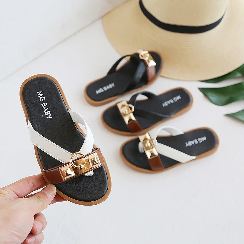 2022 Summer New Style Kids Drag Pin Foot Vacation Beach Wear Casual Flat Sandals and Slippers Sequins Non-slip Hot for Children
2022 Summer New Style Kids Drag Pin Foot Vacation Beach Wear Casual Flat Sandals and Slippers Sequins Non-slip Hot for Children