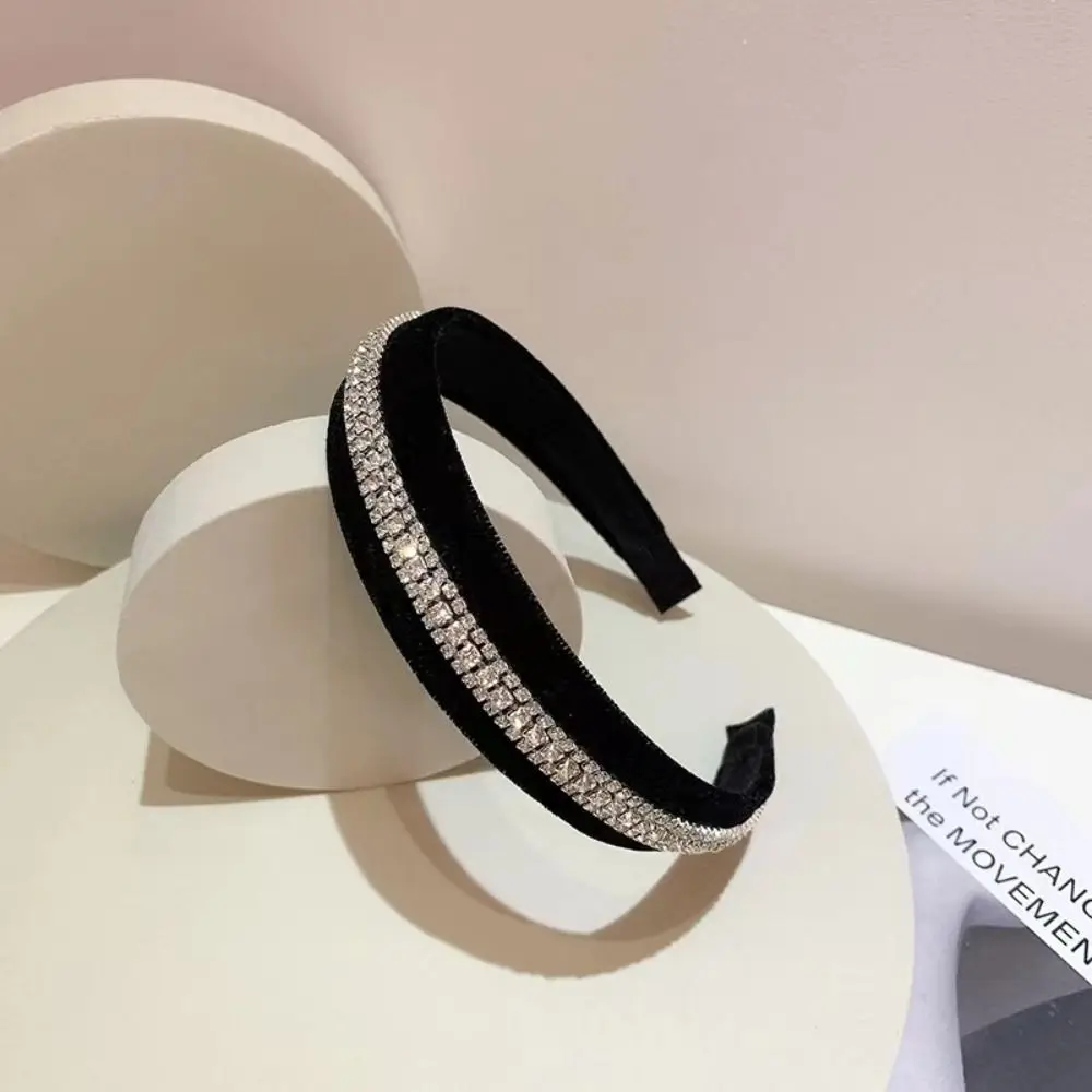 Simple Temperament Fashion Super Shiny Hair Hoop Wide Headband Women Hairpin Hair Accessories
Simple Temperament Fashion Super Shiny Hair Hoop Wide Headband Women Hairpin Hair Accessories
