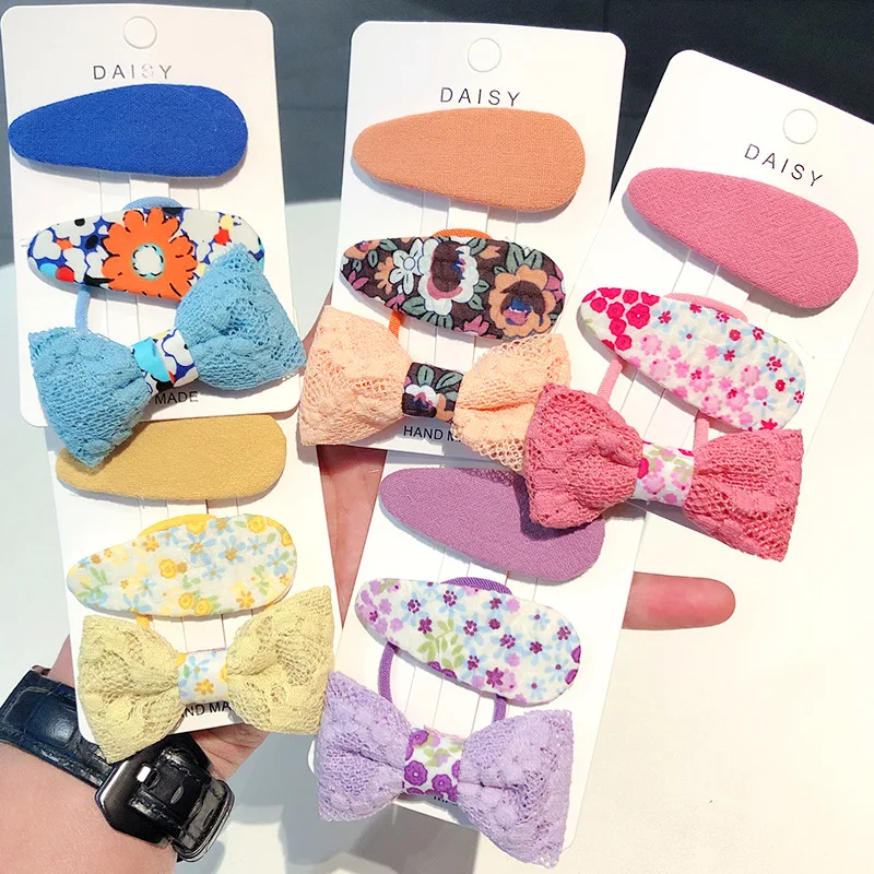 New Ins Sweet Floral Fabric BB Clip Candy-colored Little Girl Broken Hair Side Hairpin for Children's Fashion Hair Accessories
New Ins Sweet Floral Fabric BB Clip Candy-colored Little Girl Broken Hair Side Hairpin for Children's Fashion Hair Accessories