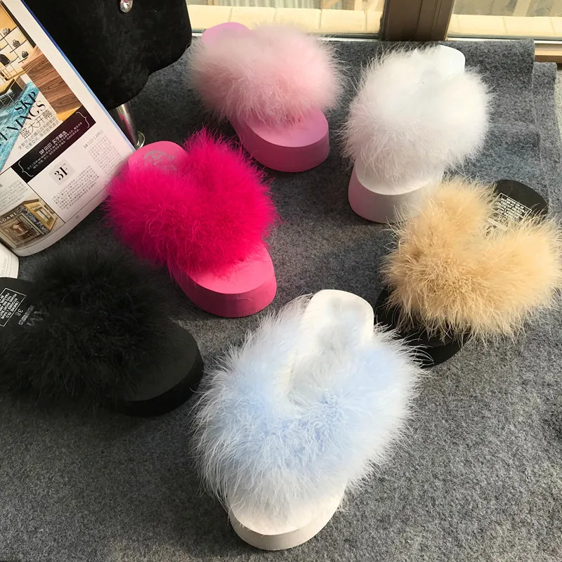 2022 New Women Summer Slippers Thick Bottom Cloud Slippers Ostrich Feather Yeezy Slippers Ladies Slippers Home Slippers
2022 New Women Summer Slippers Thick Bottom Cloud Slippers Ostrich Feather Yeezy Slippers Ladies Slippers Home Slippers