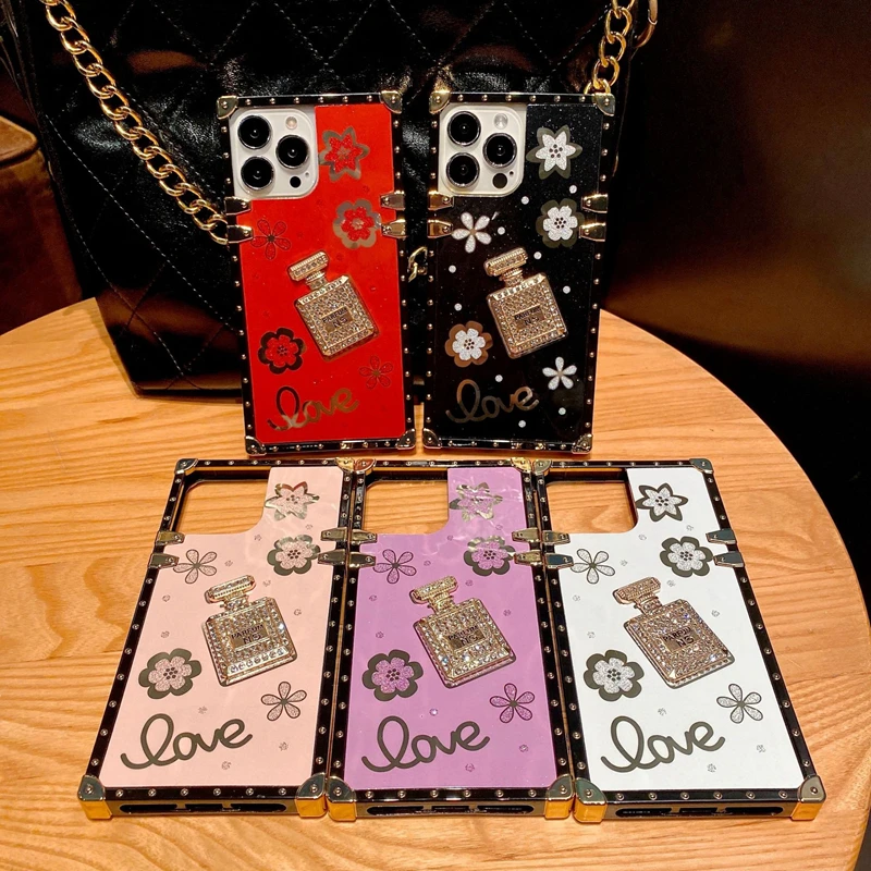 Luxury Designer Glitter Diamond Case For iPhone 11 12 13 Pro Max XS XR 8 7 Plus Womens Perfume Bottle Rhinestones Anti-drop Cove
Luxury Designer Glitter Diamond Case For iPhone 11 12 13 Pro Max XS XR 8 7 Plus Womens Perfume Bottle Rhinestones Anti-drop Cove