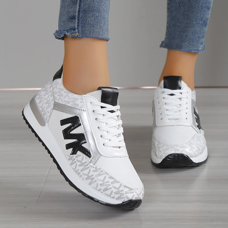 Running Shoes Women Spring Autumn New Fashion Thick-soled Casual Forrest Shoes Woman Fashion All-match Women's Vulcanized Shoe
Running Shoes Women Spring Autumn New Fashion Thick-soled Casual Forrest Shoes Woman Fashion All-match Women's Vulcanized Shoe
