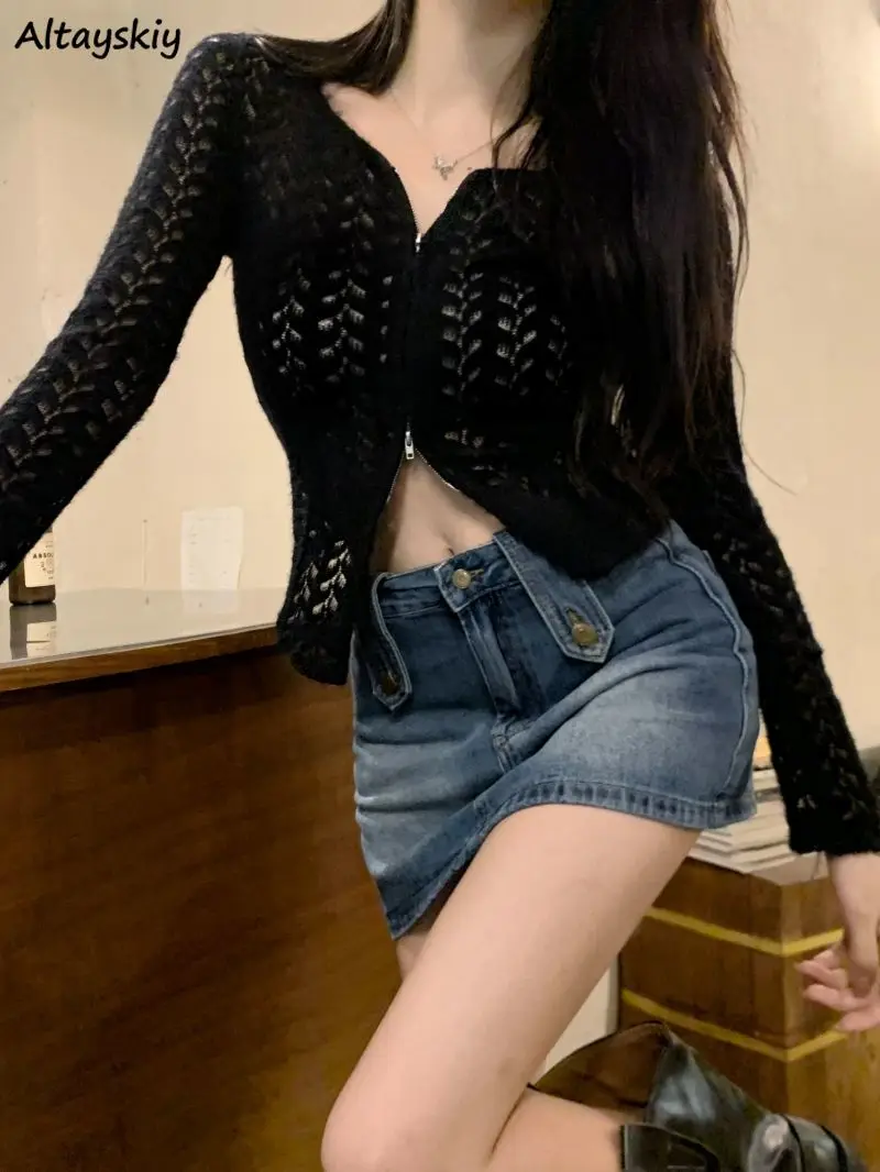 Black Cropped Cardigan Women Knitted Sexy Lady Thin Summer Slim Korean Y2k Clothes Sun Protection All-match Hot Girl New Design
Black Cropped Cardigan Women Knitted Sexy Lady Thin Summer Slim Korean Y2k Clothes Sun Protection All-match Hot Girl New Design