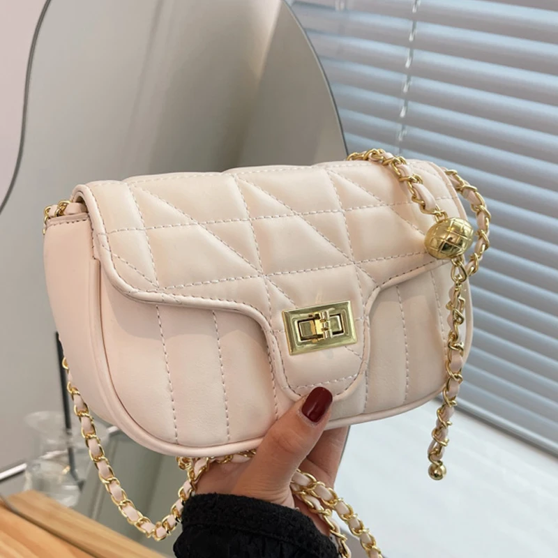 New Style Women'sChain Designer Lock Shoulder Bag 2022 Ladies Brand Luxury Sewing Small Square Bags Simple Soft Leather Handbags
New Style Women'sChain Designer Lock Shoulder Bag 2022 Ladies Brand Luxury Sewing Small Square Bags Simple Soft Leather Handbags