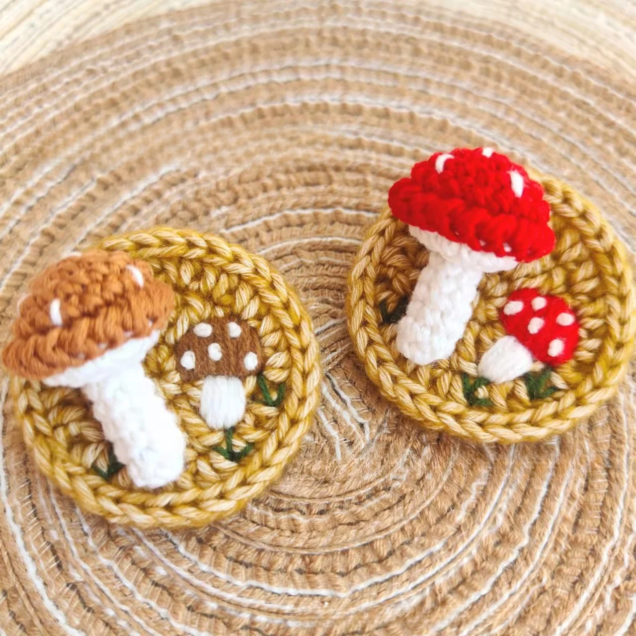 Pure Handmade Crochet Handicrafts Mushroom Brooch Wool Crochet Jewelry Embroidery Brooch Red Umbrella White Rod
Pure Handmade Crochet Handicrafts Mushroom Brooch Wool Crochet Jewelry Embroidery Brooch Red Umbrella White Rod
