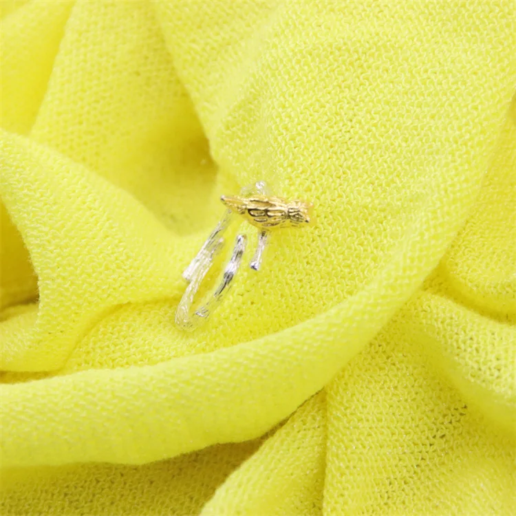 ZFSILVER Lovely Resizable Silver 925 Sterling Open Adjustable Cute Branch Bird Rings Jewelry For Women Girl Korean Wedding Partt
ZFSILVER Lovely Resizable Silver 925 Sterling Open Adjustable Cute Branch Bird Rings Jewelry For Women Girl Korean Wedding Partt
