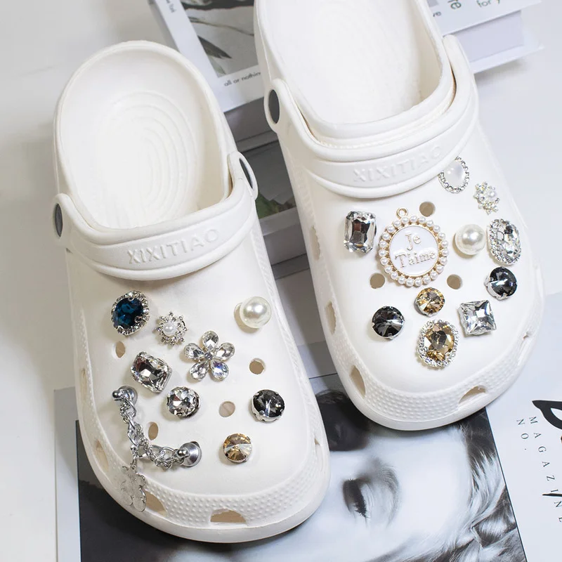 Модные Универсальные подвески для обуви Croc Роскошные Стразы DIY садовые украшения для обуви комплект Croc Подвески Дизайнерские Модные Качест...
Модные Универсальные подвески для обуви Croc Роскошные Стразы DIY садовые украшения для обуви комплект Croc Подвески Дизайнерские Модные Качест...