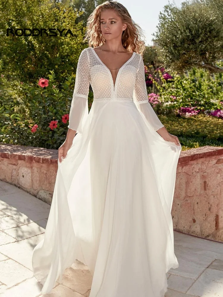 Bohemian Long Sleeves Deep V-Neck Wedding Dress 2022 Backless Chiffon Lace Applique Brilliant Sweep Train Custom Made Bride Gown
Bohemian Long Sleeves Deep V-Neck Wedding Dress 2022 Backless Chiffon Lace Applique Brilliant Sweep Train Custom Made Bride Gown