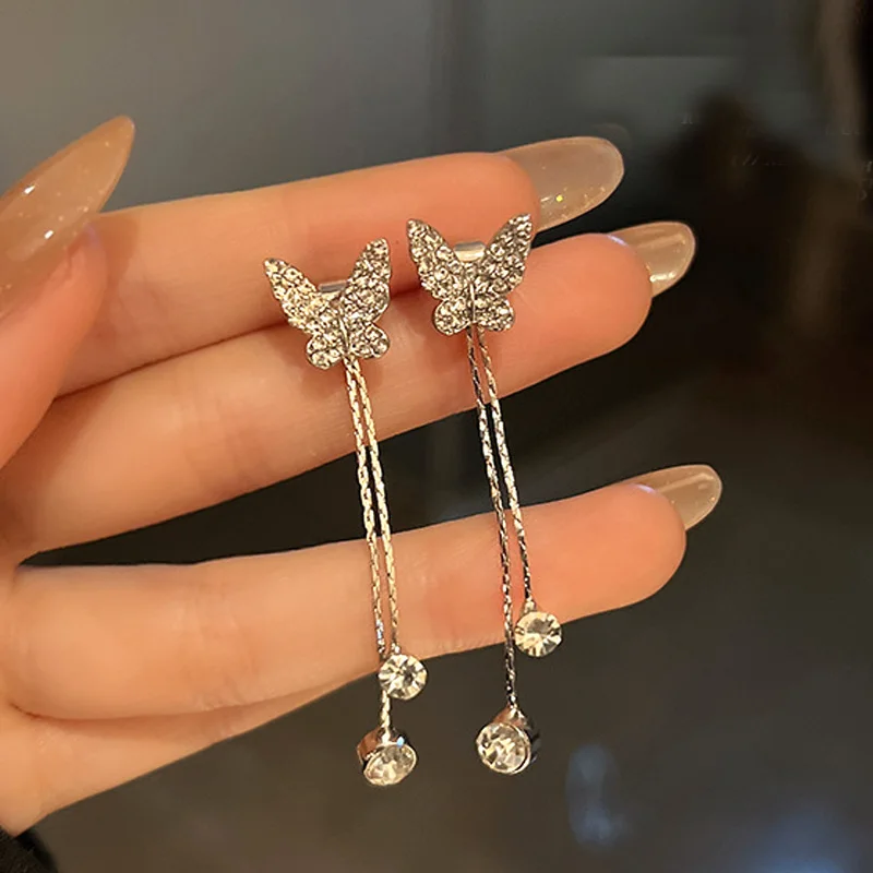 Delicate Silver Plated Pendant Women Earrings Large Zircon Pendant Luxury Fashion Bow Stud Earrings Inlaid zircon Earrings New
Delicate Silver Plated Pendant Women Earrings Large Zircon Pendant Luxury Fashion Bow Stud Earrings Inlaid zircon Earrings New