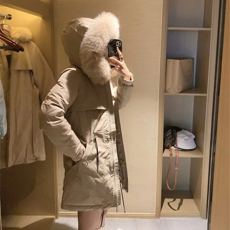 Высококачественный Женский пуховик с воротником из лисьего меха пушистая Длинная ветровка на белом утином пуху парка толстая одежда теплы...
Высококачественный Женский пуховик с воротником из лисьего меха пушистая Длинная ветровка на белом утином пуху парка толстая одежда теплы...
