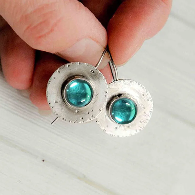 New Creative Mint Green Blue Resin Earrings Simple Jewelry Silver Color Metal Inlaid Round Stone Hook Earring For Women
New Creative Mint Green Blue Resin Earrings Simple Jewelry Silver Color Metal Inlaid Round Stone Hook Earring For Women