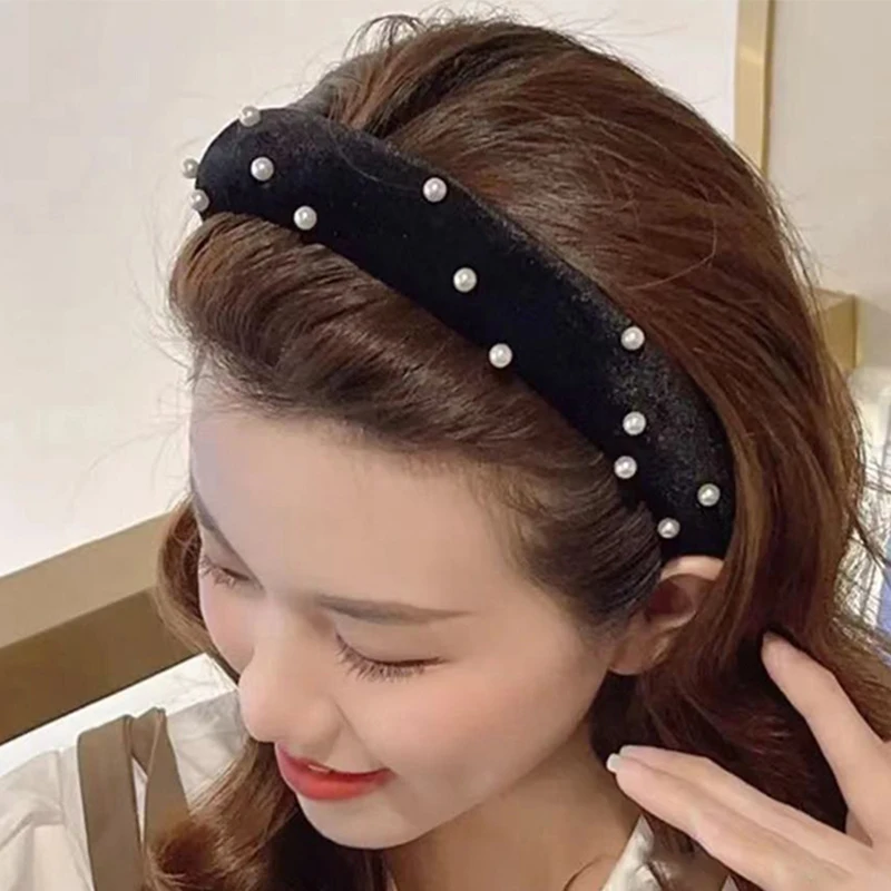 Elegent Black Enhances Skull Top Temperament Black Velvet Pearl Sponge Thick Hair Band Headwrap Headband Women Hair Accessories
Elegent Black Enhances Skull Top Temperament Black Velvet Pearl Sponge Thick Hair Band Headwrap Headband Women Hair Accessories