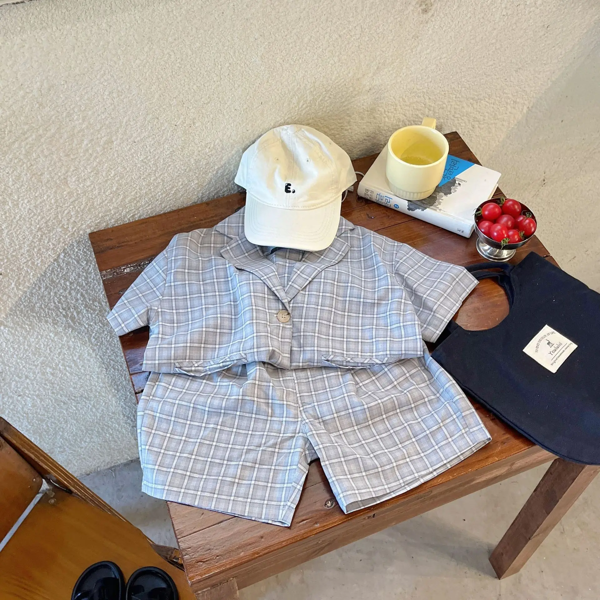 Kids Set 2023 Summer New Plaid Korean Style Boy Baby Short Sleeve T Shirt Comfortable and Breathable Shorts Two Piece Set Kids
Kids Set 2023 Summer New Plaid Korean Style Boy Baby Short Sleeve T Shirt Comfortable and Breathable Shorts Two Piece Set Kids