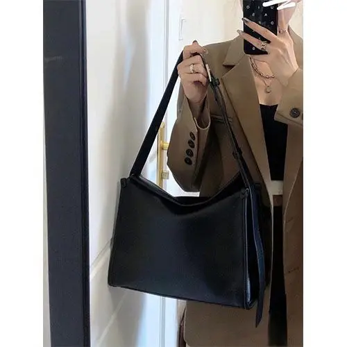 Vintage Messenger Bag cowhide Brown Leather Bag Soft Leather Large Capacity minimalist Crossbody Bag Women Female Luxury Bag New
Vintage Messenger Bag cowhide Brown Leather Bag Soft Leather Large Capacity minimalist Crossbody Bag Women Female Luxury Bag New