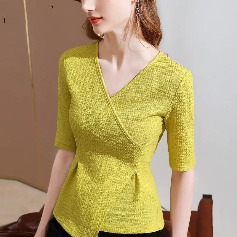 2023 New Summer Fashion Commuting Simple and Irregular Fit V-neck Short Sleeve Versatile Solid Color Temperament Women's T-shirt
2023 New Summer Fashion Commuting Simple and Irregular Fit V-neck Short Sleeve Versatile Solid Color Temperament Women's T-shirt