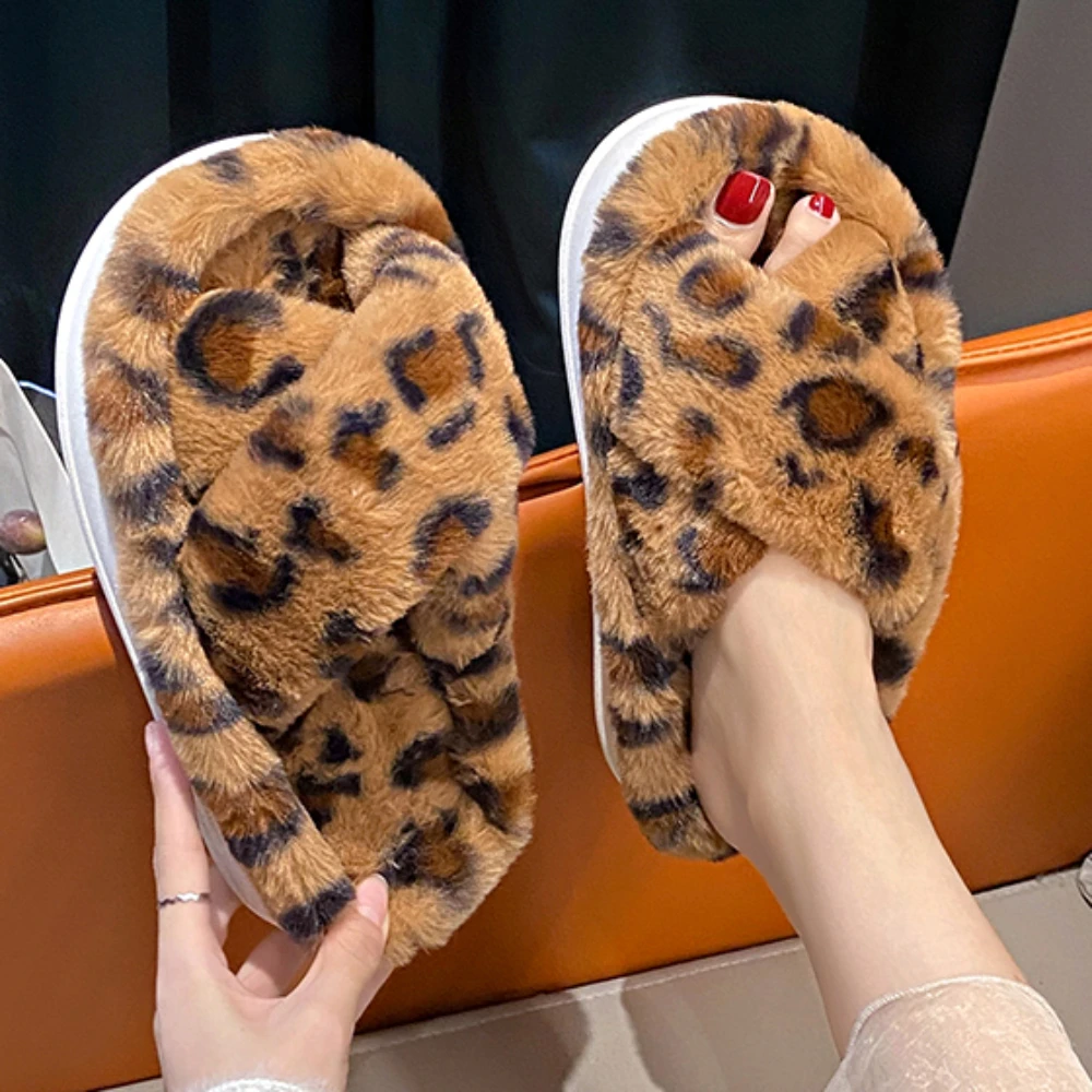 Fashion Slippers Women Furry Slides Ladies Flip Flops Luxury Designer Fur Women Shoes Cute Plush Slippers Zapatos Para Mujeres
Fashion Slippers Women Furry Slides Ladies Flip Flops Luxury Designer Fur Women Shoes Cute Plush Slippers Zapatos Para Mujeres