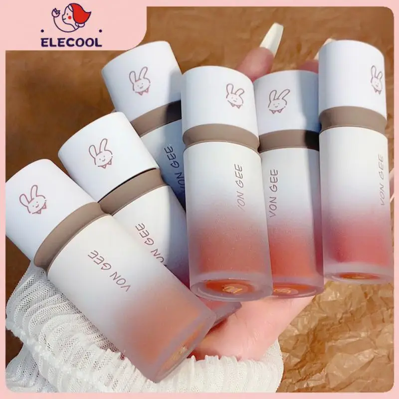 No Lipstick Velvet Labial Glaze Do Not Fade Plain Lip Mud Lipstick Lips Makeup Foggy Surface Whitening Beauty Cosmetics Matte
No Lipstick Velvet Labial Glaze Do Not Fade Plain Lip Mud Lipstick Lips Makeup Foggy Surface Whitening Beauty Cosmetics Matte