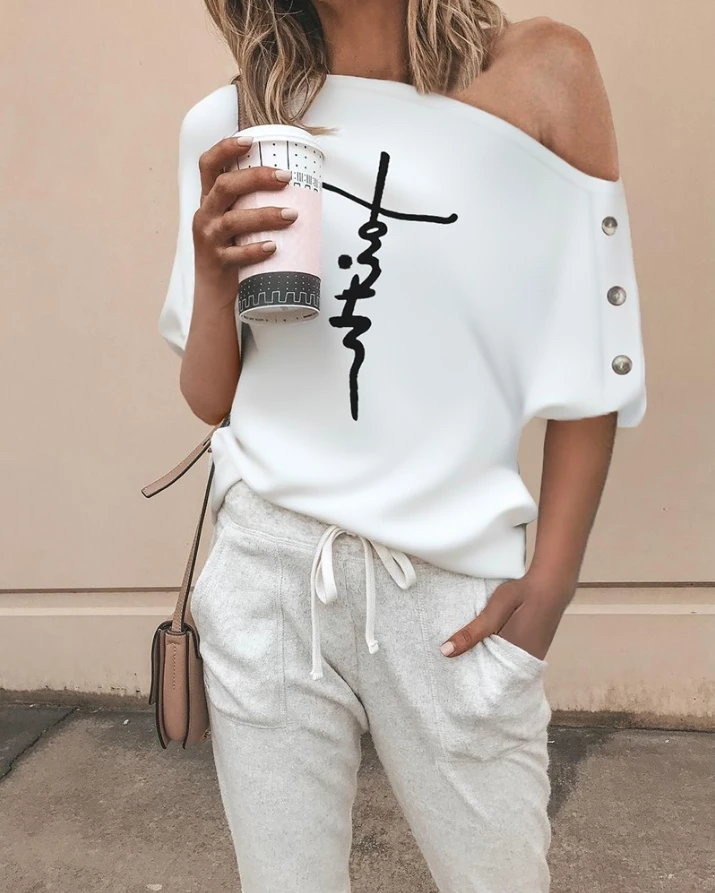Slash Neck Studded Slogan Print T-shirt new fashion women's outfits female clothing woman blouses 2022
Slash Neck Studded Slogan Print T-shirt new fashion women's outfits female clothing woman blouses 2022