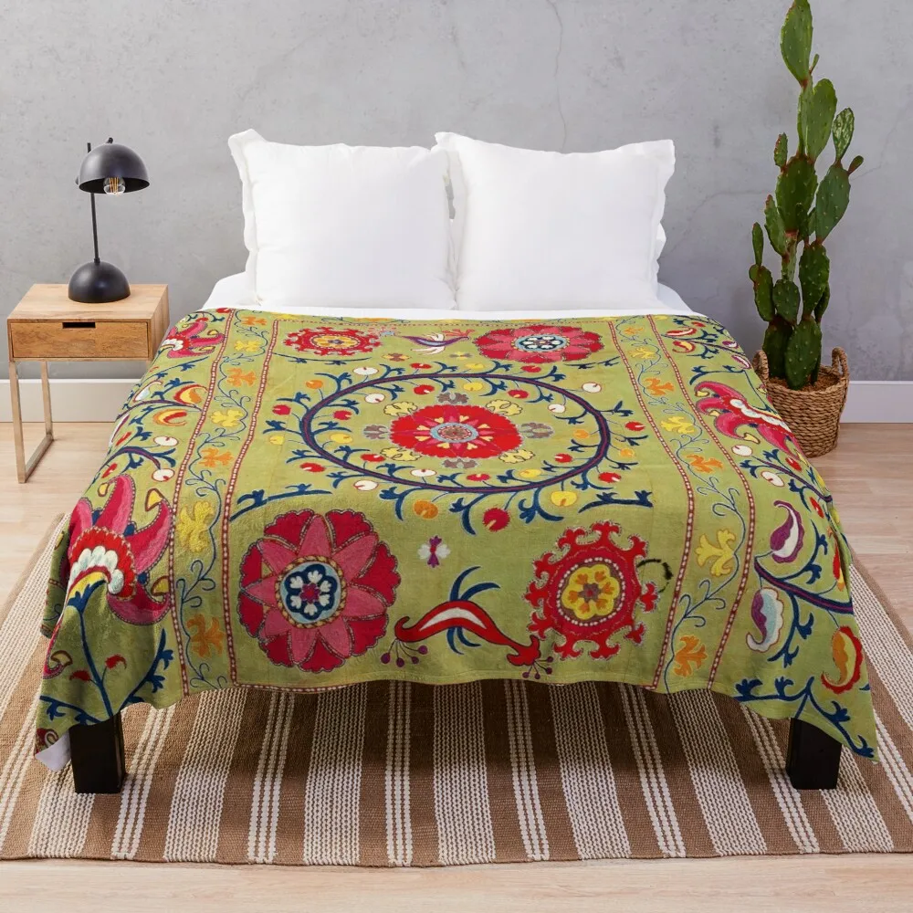 Lakai Suzani Uzbekistan Floral Embroidery Print Throw Blanket beautiful blankets picnic blanket fleece fabric cute blanket plaid
Lakai Suzani Uzbekistan Floral Embroidery Print Throw Blanket beautiful blankets picnic blanket fleece fabric cute blanket plaid