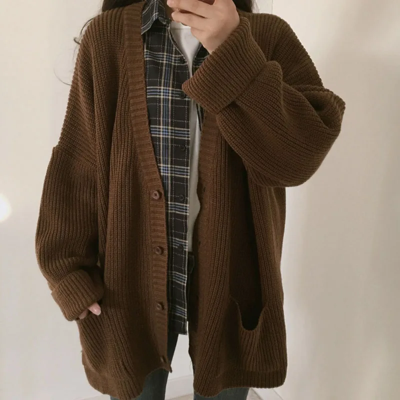 Autumn Winter Warm Women Oversized Knitting Cardigan Simple Korean Casual Female V-Neck Sweater Loose Long Sleeve Outerwear
Autumn Winter Warm Women Oversized Knitting Cardigan Simple Korean Casual Female V-Neck Sweater Loose Long Sleeve Outerwear