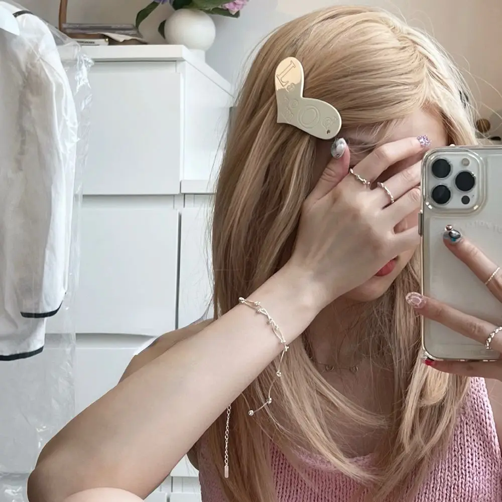 Headwear Vintage For Girls Ponytail Clip Leopard Letter Love Barrettes Women Hair Clips Korean Hairpins Duckbill Clips
Headwear Vintage For Girls Ponytail Clip Leopard Letter Love Barrettes Women Hair Clips Korean Hairpins Duckbill Clips