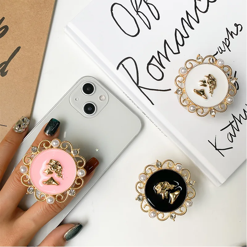 Ins Queen Griptok Portable Phone Holder Foldable Plating Ring Grip Phone Accessories for IPhone Samsung Mobile Phone Holder
Ins Queen Griptok Portable Phone Holder Foldable Plating Ring Grip Phone Accessories for IPhone Samsung Mobile Phone Holder