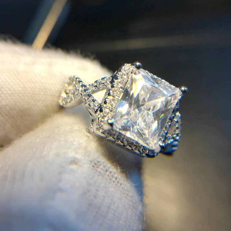 With Certificate Tibetan Silver S925 Ring Women Luxury Big Clear Crystal Ring Bohemia Style Wedding Jewelry Zirconia Rings Gift
With Certificate Tibetan Silver S925 Ring Women Luxury Big Clear Crystal Ring Bohemia Style Wedding Jewelry Zirconia Rings Gift