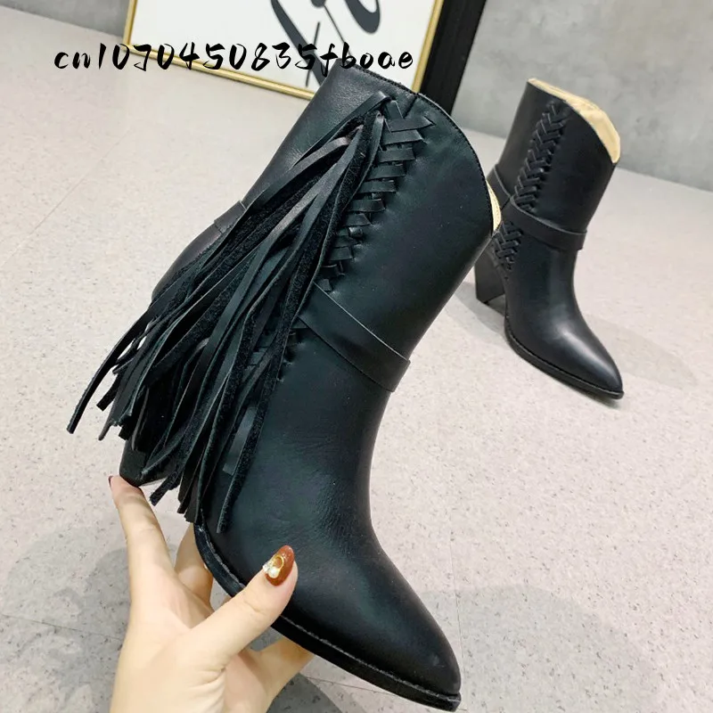 Women's Boots Solid Color Soft and Breathable Sheepskin Fringed Ankle Boots Luxury Design Genuine Leather Top Quality
Women's Boots Solid Color Soft and Breathable Sheepskin Fringed Ankle Boots Luxury Design Genuine Leather Top Quality