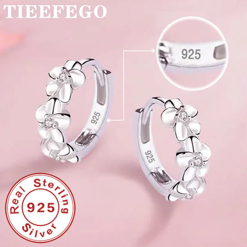 TIEEFEGO 925 Sterling Silver Small Rose Flower Round Hoop Earring AAA Zircon For Women Female Charm Engagement Wedding Jewelry
TIEEFEGO 925 Sterling Silver Small Rose Flower Round Hoop Earring AAA Zircon For Women Female Charm Engagement Wedding Jewelry