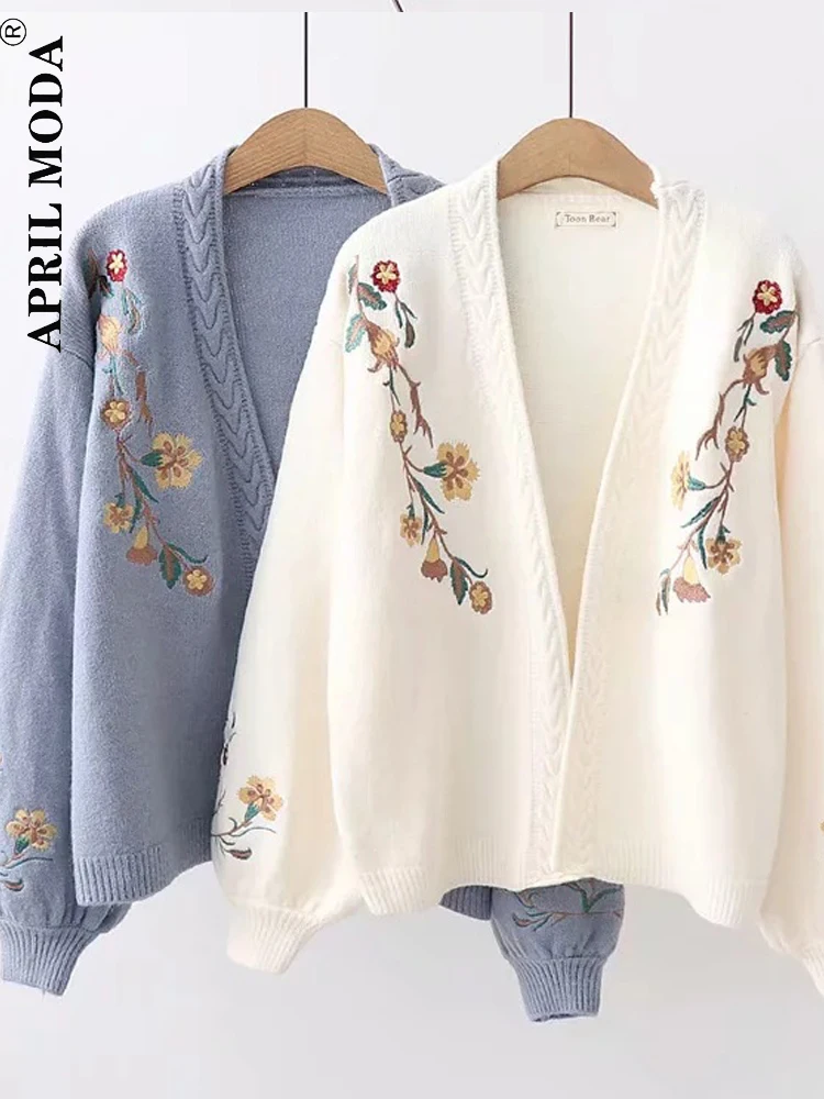 Preppy Style White Blue Knitted Sweater Women Winter Embroidery Korean Kawaii Casual V Neck Button Cardigan Vintage Sweaters
Preppy Style White Blue Knitted Sweater Women Winter Embroidery Korean Kawaii Casual V Neck Button Cardigan Vintage Sweaters