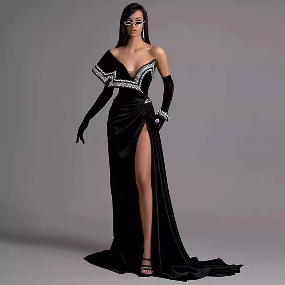 2022 Asymmetric Velour Prom Dress Pearls High Slit Pageant Dress Mermaid Black Velvet Evening Gown Robe de Soiree
2022 Asymmetric Velour Prom Dress Pearls High Slit Pageant Dress Mermaid Black Velvet Evening Gown Robe de Soiree