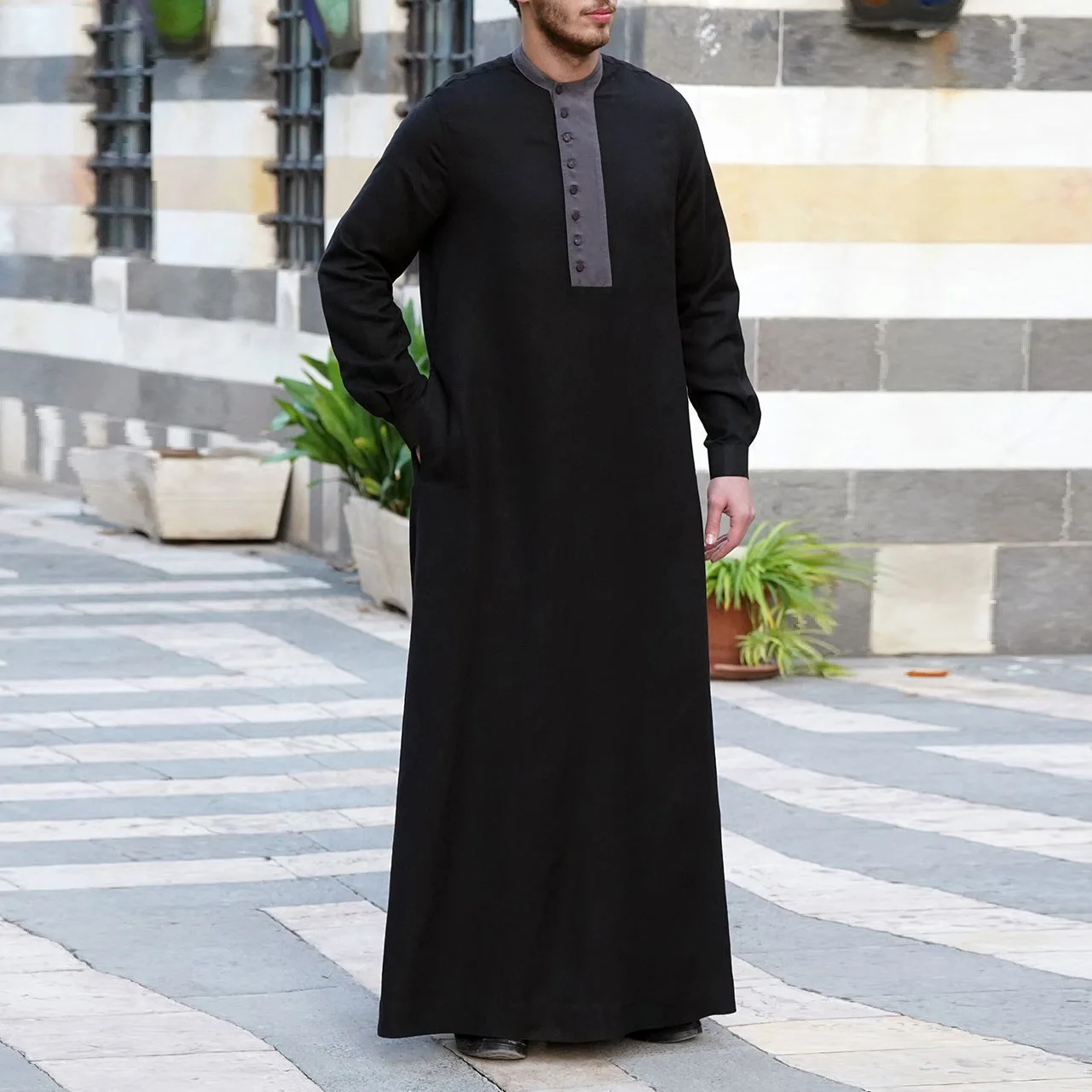 

2022 Muslim Jubba Thobe For Men Middle East Saudi Arabia Dubai India Islam Ramadan Robe Men's Daily Simple Long Kaftans Musulman
