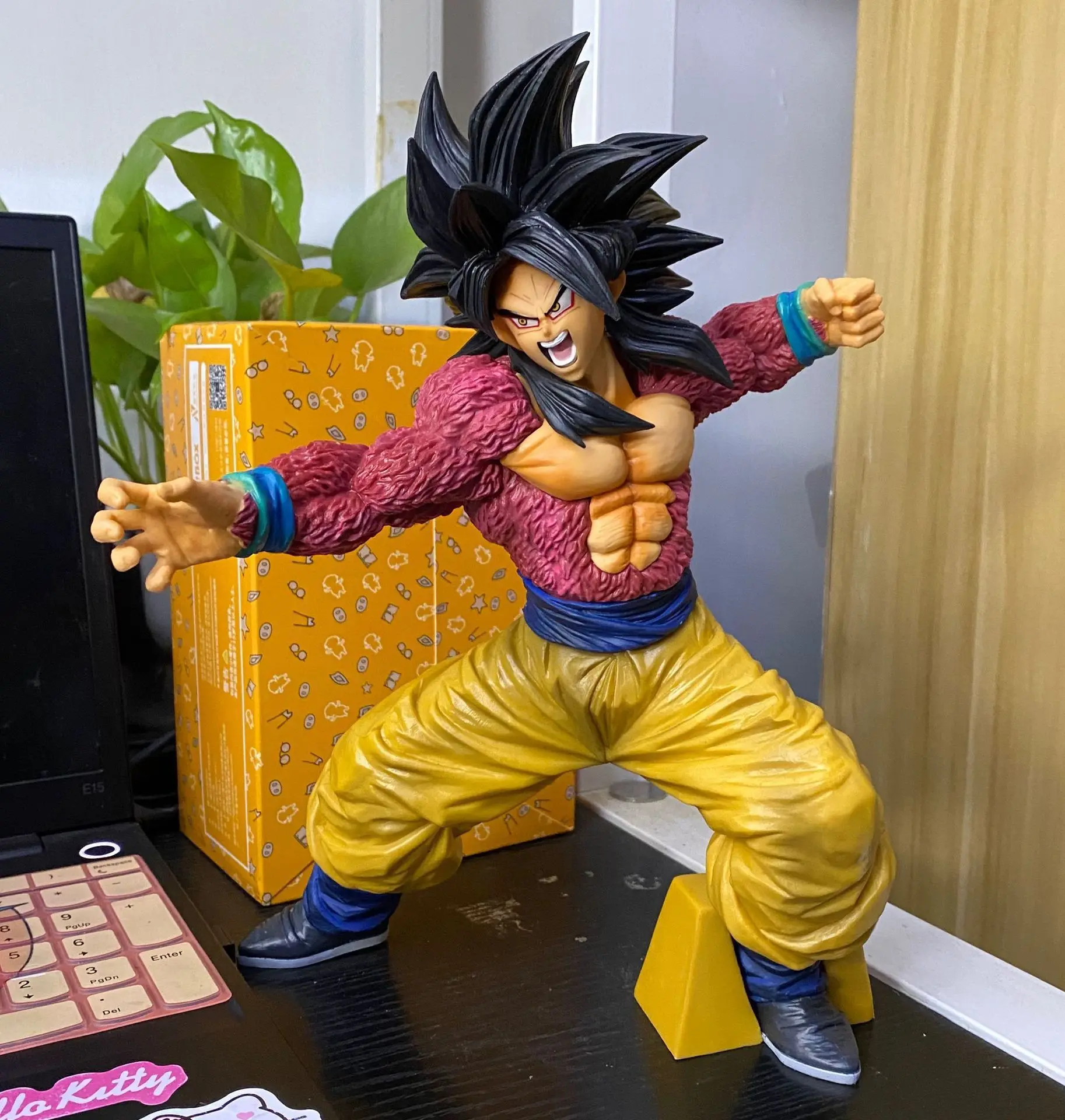 28cm Dragon Ball Z Super Saiyan Son Goku Anime Action Figure PVC toys Collection figures for friends gifts
28cm Dragon Ball Z Super Saiyan Son Goku Anime Action Figure PVC toys Collection figures for friends gifts