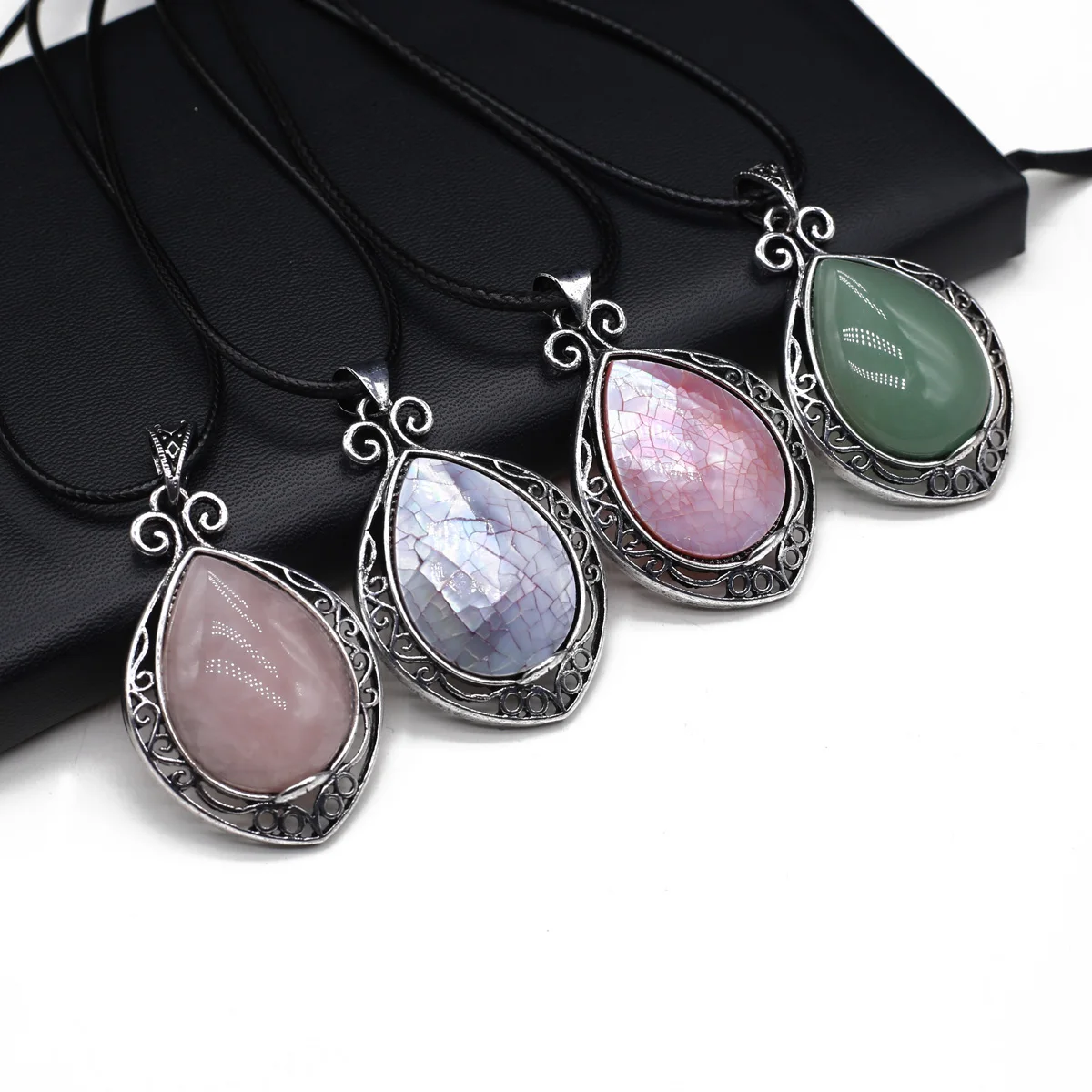 1Pcs Natural Stone Shell Oval Sea Cracked rose shell Cracked Rose Quartz Blue Sand Stone Exquisite Charms Pendant Jewelry
1Pcs Natural Stone Shell Oval Sea Cracked rose shell Cracked Rose Quartz Blue Sand Stone Exquisite Charms Pendant Jewelry