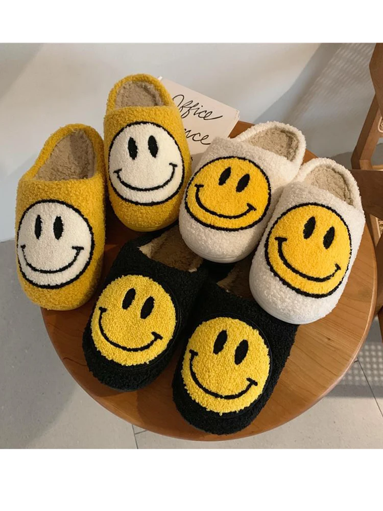 2021 Women Fluffy Fur Slippers Big Smile Floor Slipper Short Plush Fleece Flat For Couple Shoes Black Lady Indoor Slippers
2021 Women Fluffy Fur Slippers Big Smile Floor Slipper Short Plush Fleece Flat For Couple Shoes Black Lady Indoor Slippers