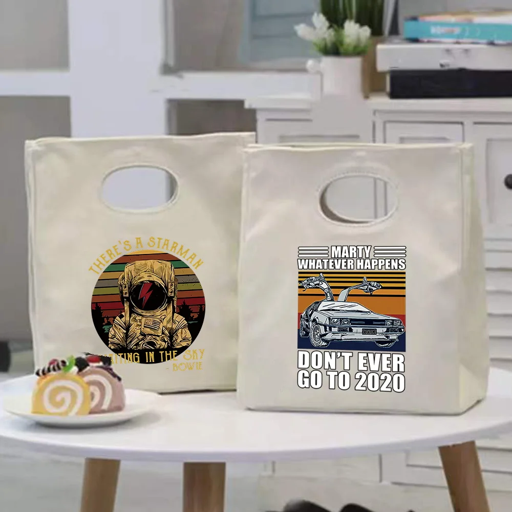 New Lunch Bag Pew Printed Picnic Carry Case Travel Thermal Portable Lunch Box Bento Pouch Lunch Container Food Storage Bags Tote
New Lunch Bag Pew Printed Picnic Carry Case Travel Thermal Portable Lunch Box Bento Pouch Lunch Container Food Storage Bags Tote