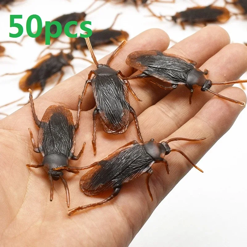 

Z3 50Pcs Halloween gadget Plastic Cockroaches Joke Decoration Props Rubber Toy Gags Practical Jokes Toys Plastic Bugs Cockroach