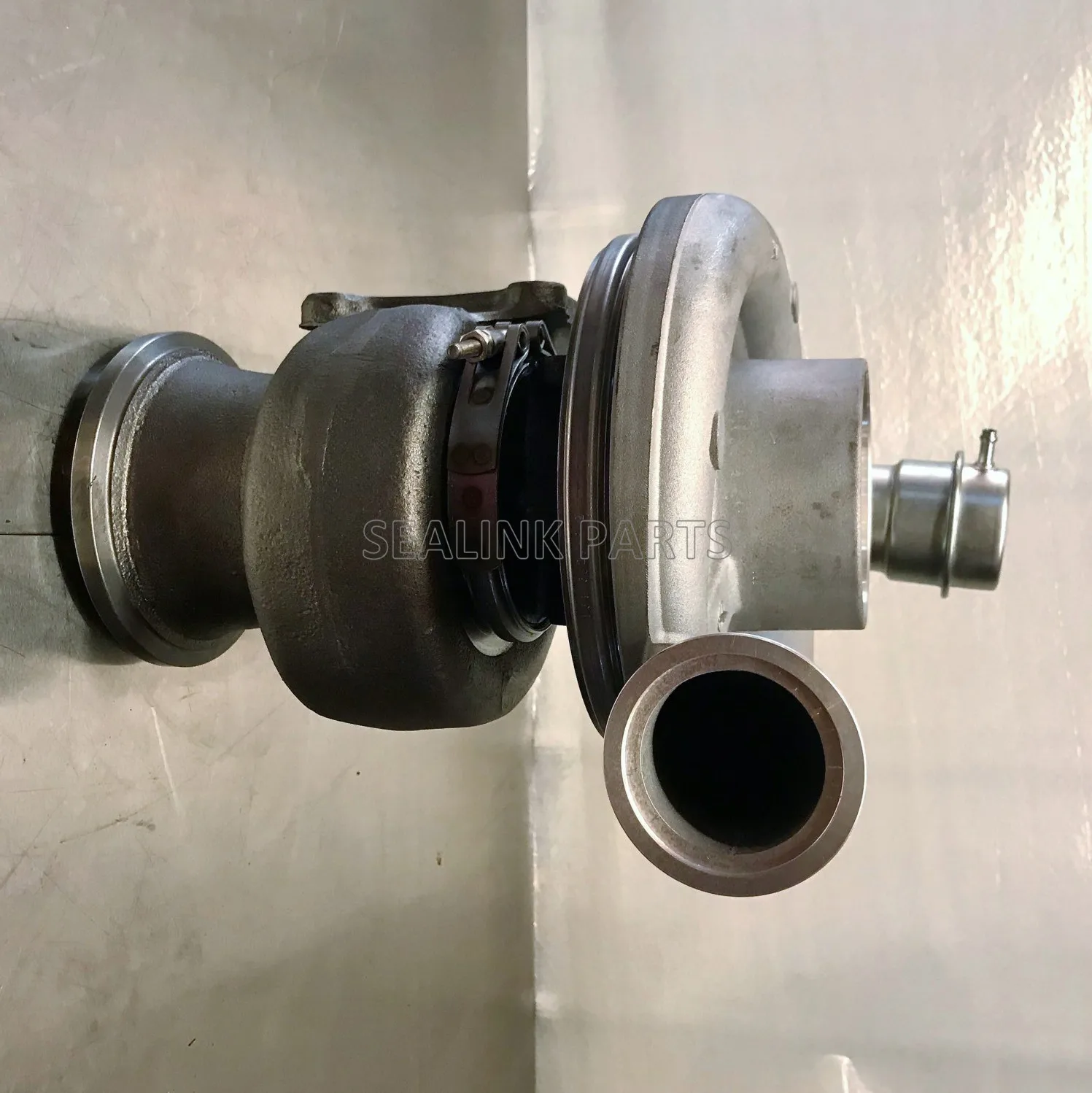 Good quality Turbocharger T04B90 4090805009S 4036393 4029144 turbo for Allis Chalmers HD7645 Deutz Truck 685T diesel
Good quality Turbocharger T04B90 4090805009S 4036393 4029144 turbo for Allis Chalmers HD7645 Deutz Truck 685T diesel