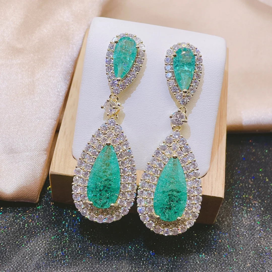 Fashion New Arrival Water Drop Light Green Cubic Zirconia Drop Earring for Women Wedding Bridal Party Jewelry Accessories E-1035
Fashion New Arrival Water Drop Light Green Cubic Zirconia Drop Earring for Women Wedding Bridal Party Jewelry Accessories E-1035