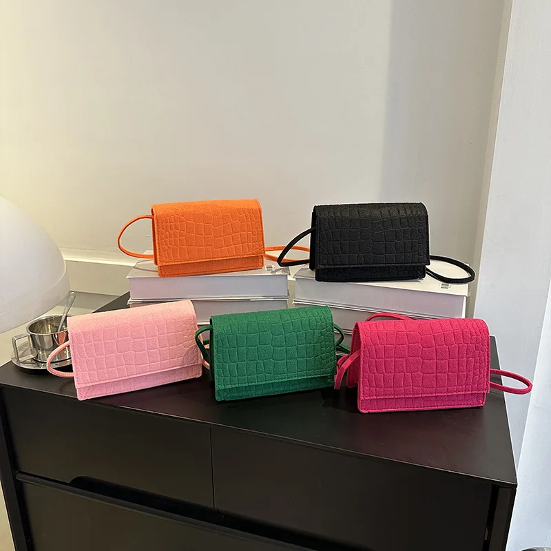 Fashion Designer Crocodile Pattern Women Handbag Large Capacity Shoulder Bags for Female 2023 Casual Totes Felt Messenger Bag
Fashion Designer Crocodile Pattern Women Handbag Large Capacity Shoulder Bags for Female 2023 Casual Totes Felt Messenger Bag