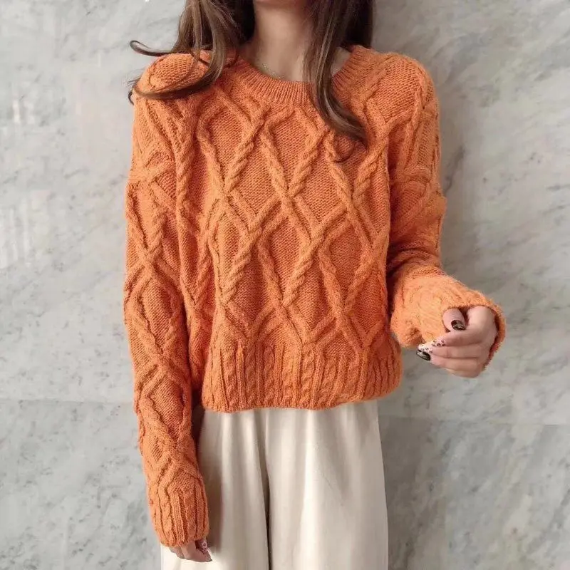 2022 Women's Autumn Winter New Round Neck Sweater Tops Female Loose Solid Color Twist Jumpers Ladies Short Knitted Tops Y292
2022 Women's Autumn Winter New Round Neck Sweater Tops Female Loose Solid Color Twist Jumpers Ladies Short Knitted Tops Y292