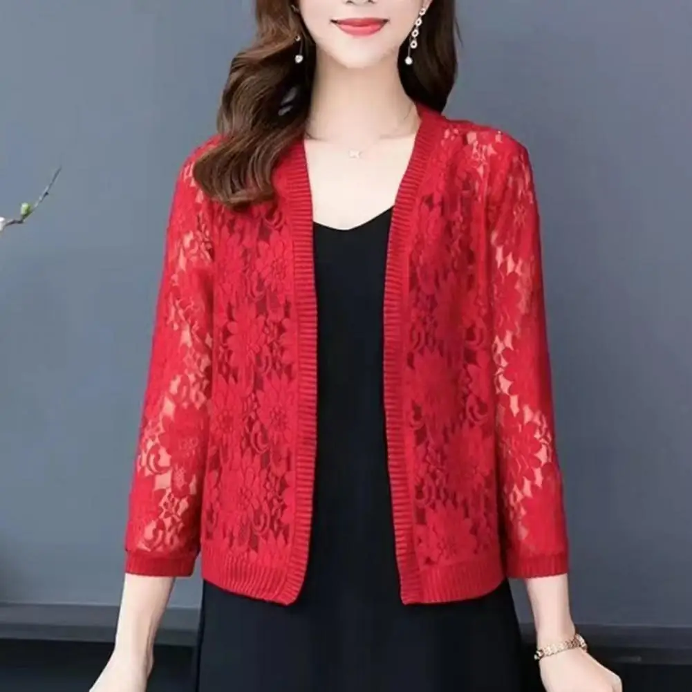 Fashionable Women Short Lace Cardigan Sheer Sun-resistant Quick Drying Ladies Summer Top Cover Up
Fashionable Women Short Lace Cardigan Sheer Sun-resistant Quick Drying Ladies Summer Top Cover Up