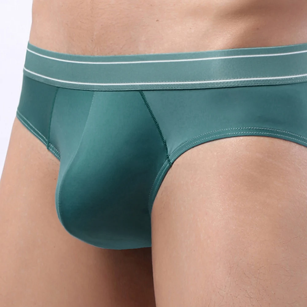 Super Soft Comfortable Underwear Mens Ice Silk Briefs Comfortable Big Peni Bulge Pouch Shorts Trunks Tight Seamless Underpants
Super Soft Comfortable Underwear Mens Ice Silk Briefs Comfortable Big Peni Bulge Pouch Shorts Trunks Tight Seamless Underpants