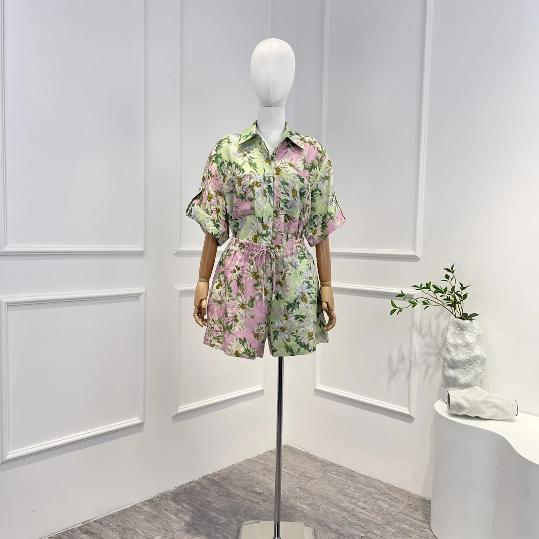 High Quality New 2023 Daisy Flowers Printed Short Sleeve Loose Blouse and Shorts Set for Women
High Quality New 2023 Daisy Flowers Printed Short Sleeve Loose Blouse and Shorts Set for Women