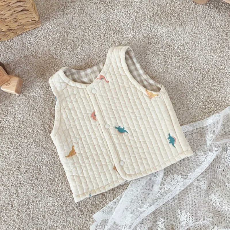 Ins New Spring and Autumn Baby Cotton Double-sided Vest 0-2 Years Old Boy Girl Sleeveless Cardigan
Ins New Spring and Autumn Baby Cotton Double-sided Vest 0-2 Years Old Boy Girl Sleeveless Cardigan