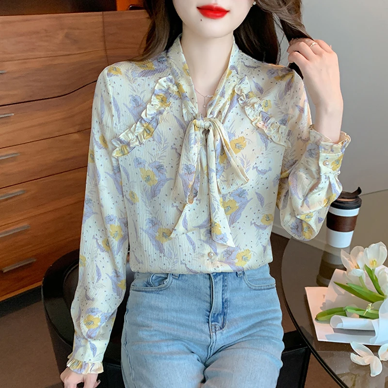 New Vintage Long Sleeve V Neck Women Shirt with Bow Fashion Floral Chiffon Women's Blouse Loose Female Clothing Blusas 24565
New Vintage Long Sleeve V Neck Women Shirt with Bow Fashion Floral Chiffon Women's Blouse Loose Female Clothing Blusas 24565