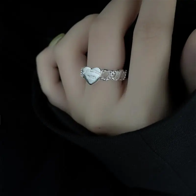 2022 New Simple Adjustable Letter Love Open Ring Fashion Sweet Romantic Wedding Gift Charm Ring Accessories Jewelry for Women
2022 New Simple Adjustable Letter Love Open Ring Fashion Sweet Romantic Wedding Gift Charm Ring Accessories Jewelry for Women