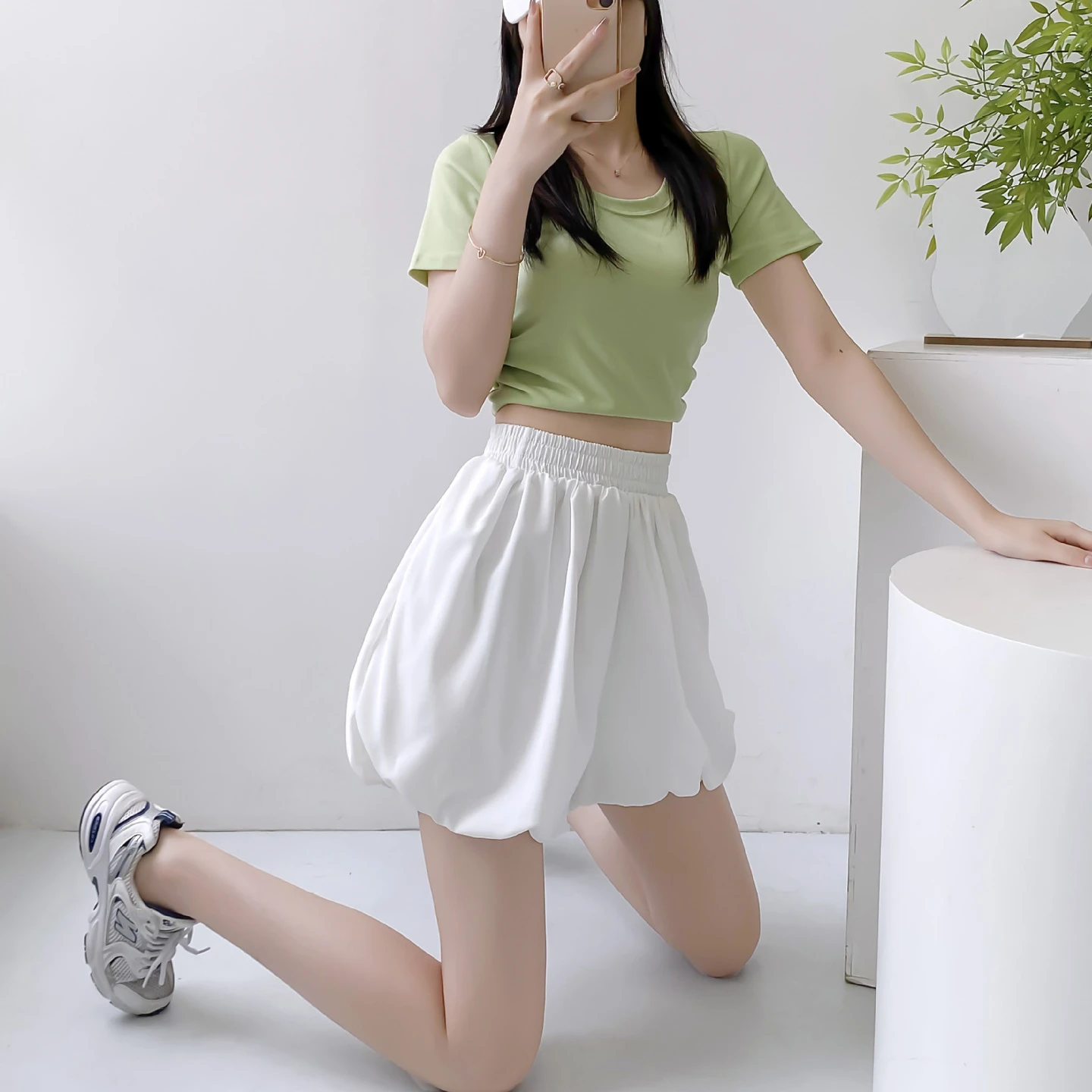 2023 New Pleated Skirts Female Short Girls' Skirt Summer White Skirt Academy Style A-line Skirt High Waist Elastic Black Skirt
2023 New Pleated Skirts Female Short Girls' Skirt Summer White Skirt Academy Style A-line Skirt High Waist Elastic Black Skirt